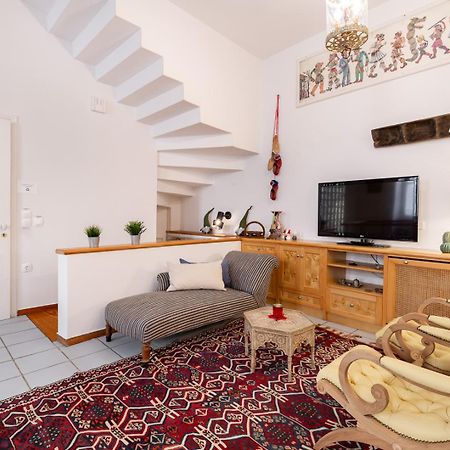 Athenian Getaway Villa In Plaka With Acropolis View By Athenian Homes Buitenkant foto